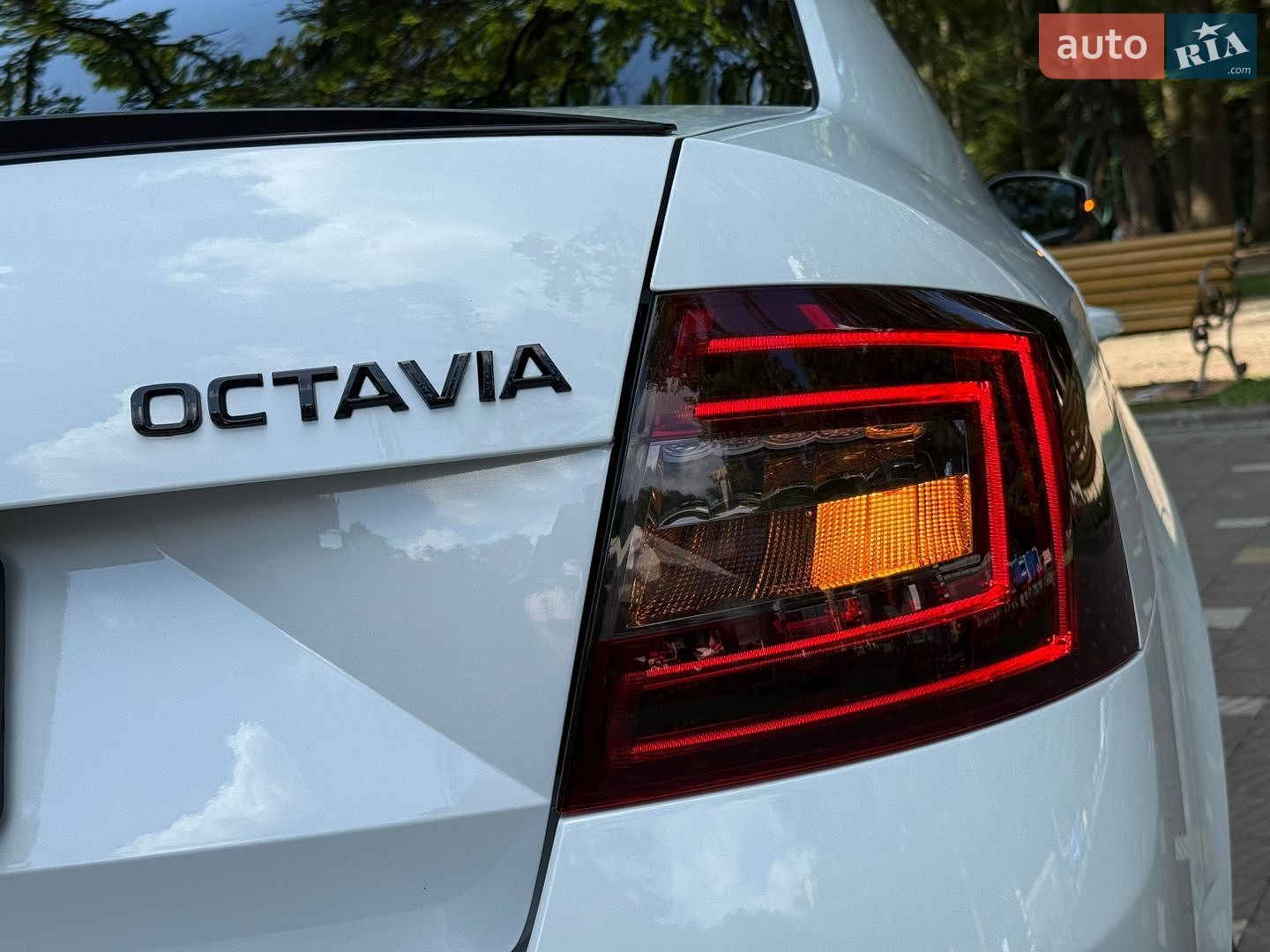 Skoda Octavia 2016 VIN TMBAJ7NE5H0093656 фото оголошення 86 з 195