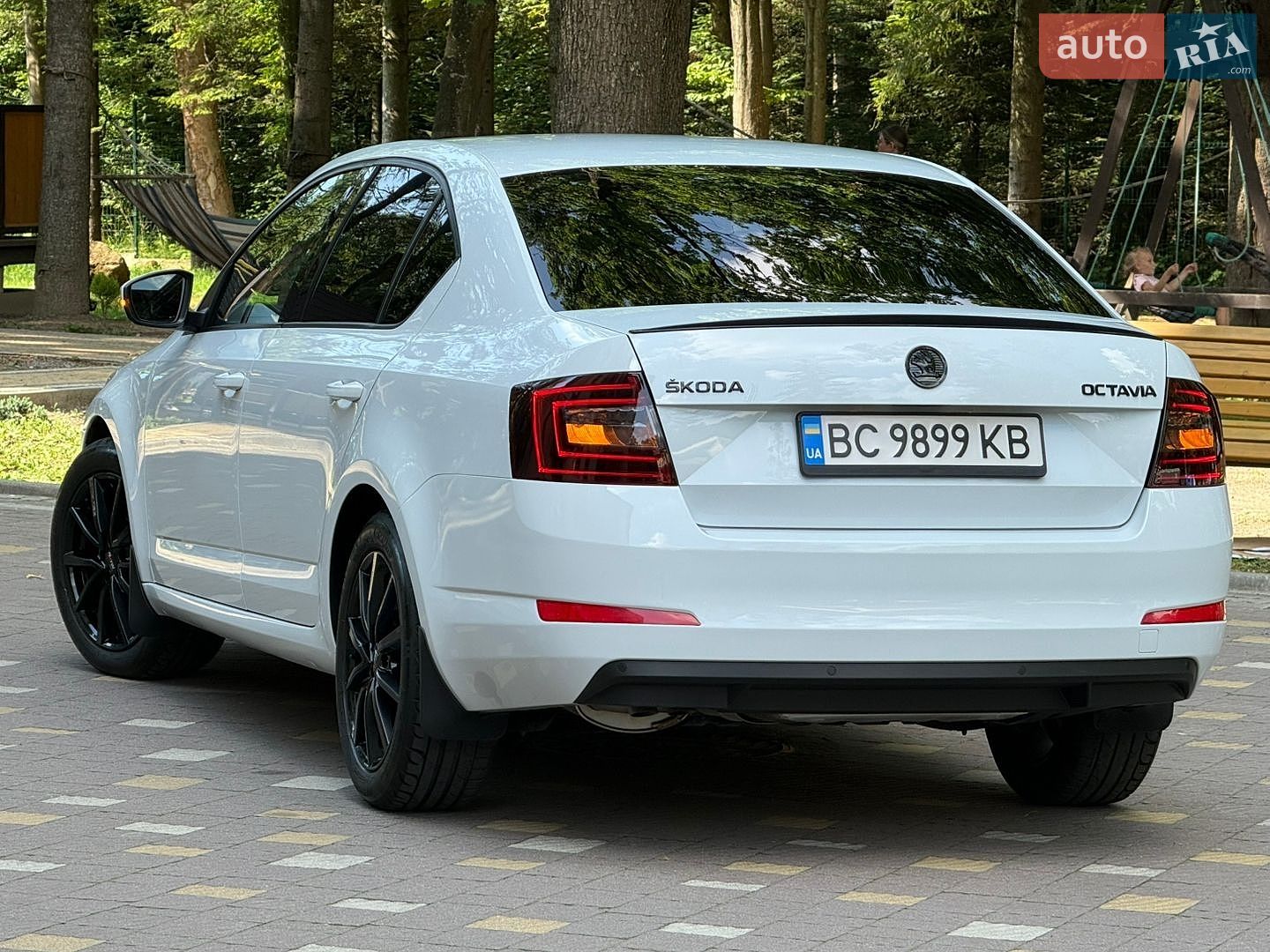 Skoda Octavia 2016 VIN TMBAJ7NE5H0093656 фото оголошення 92 з 195