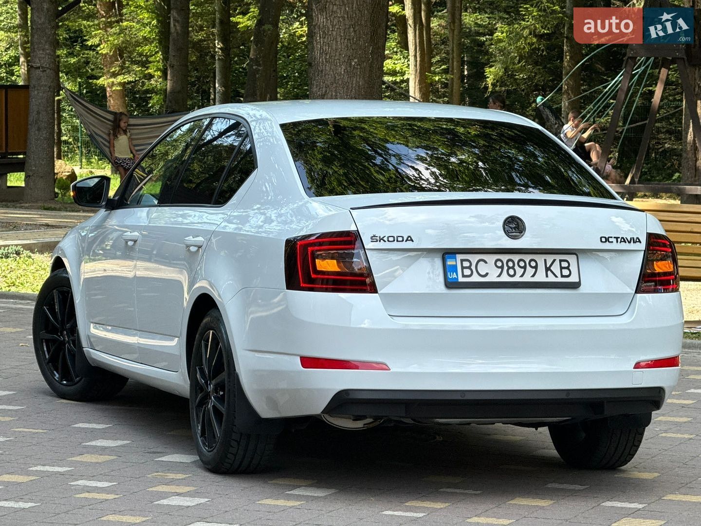 Skoda Octavia 2016 VIN TMBAJ7NE5H0093656 фото оголошення 94 з 195