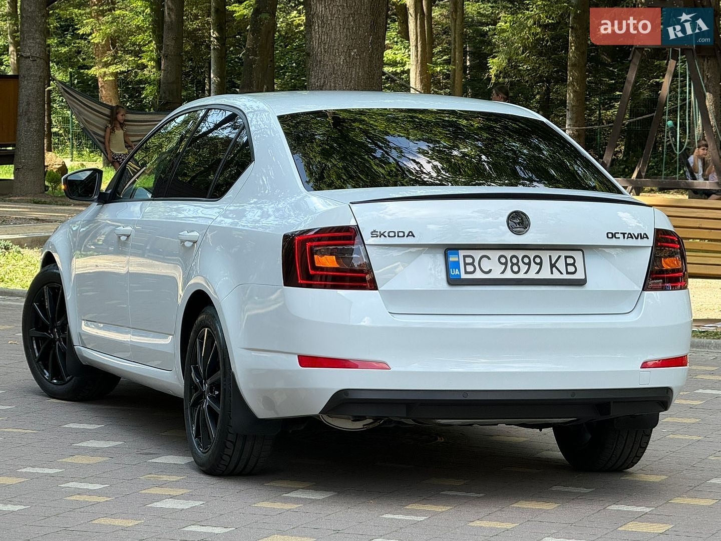 Skoda Octavia 2016 VIN TMBAJ7NE5H0093656 фото оголошення 93 з 195