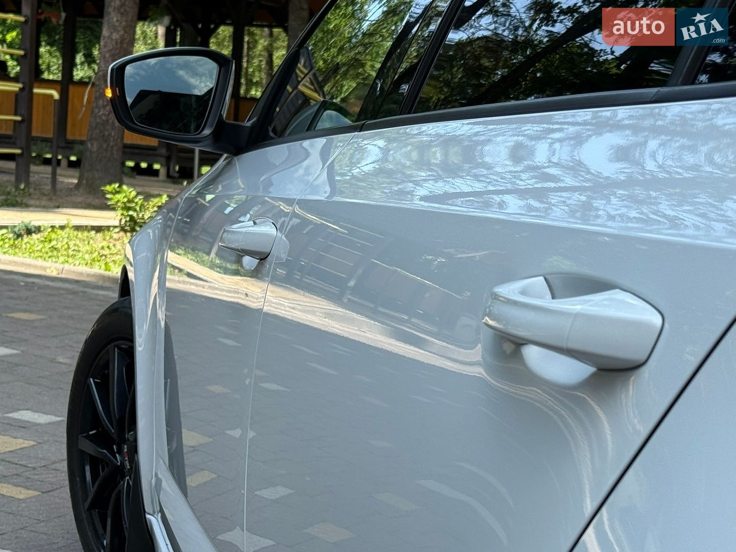 Skoda Octavia 2016 VIN TMBAJ7NE5H0093656 фото оголошення 104 з 195