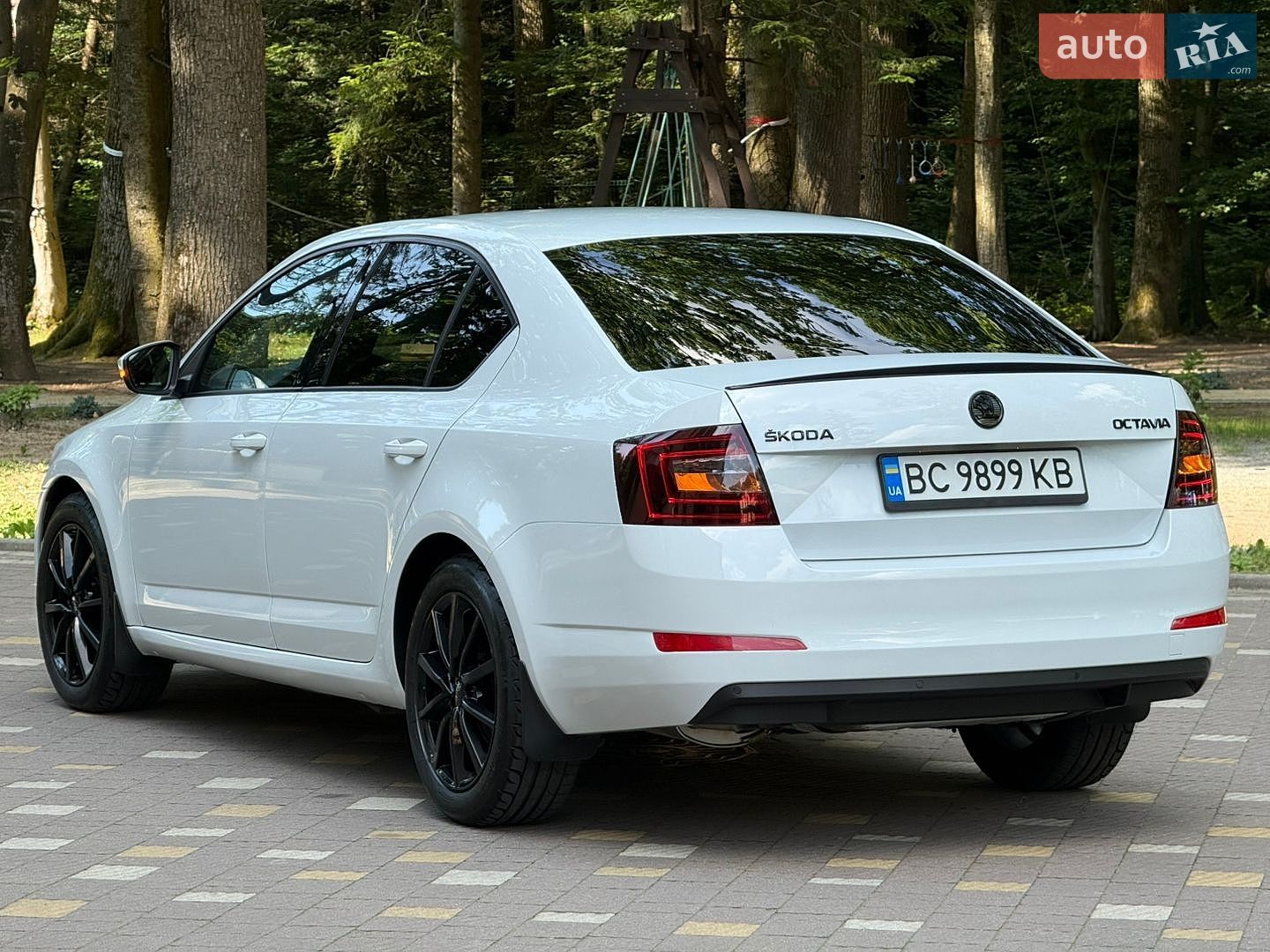 Skoda Octavia 2016 VIN TMBAJ7NE5H0093656 фото оголошення 112 з 195