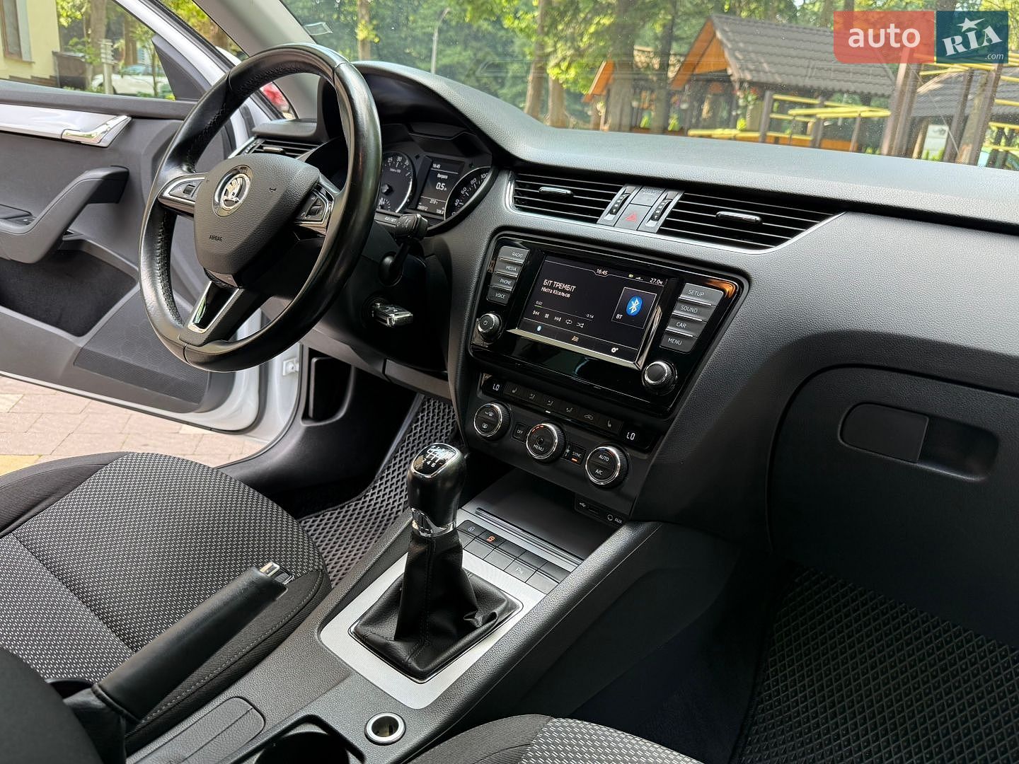 Skoda Octavia 2016 VIN TMBAJ7NE5H0093656 фото оголошення 125 з 195