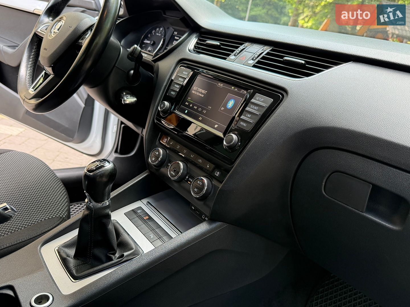 Skoda Octavia 2016 VIN TMBAJ7NE5H0093656 фото оголошення 131 з 195