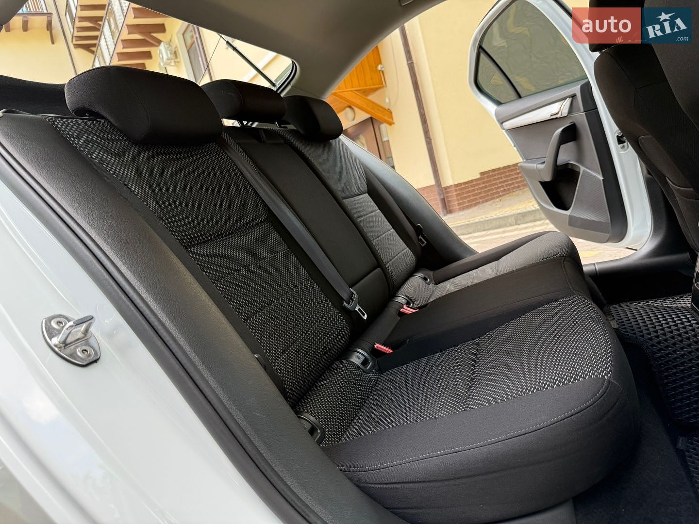 Skoda Octavia 2016 VIN TMBAJ7NE5H0093656 фото оголошення 154 з 195