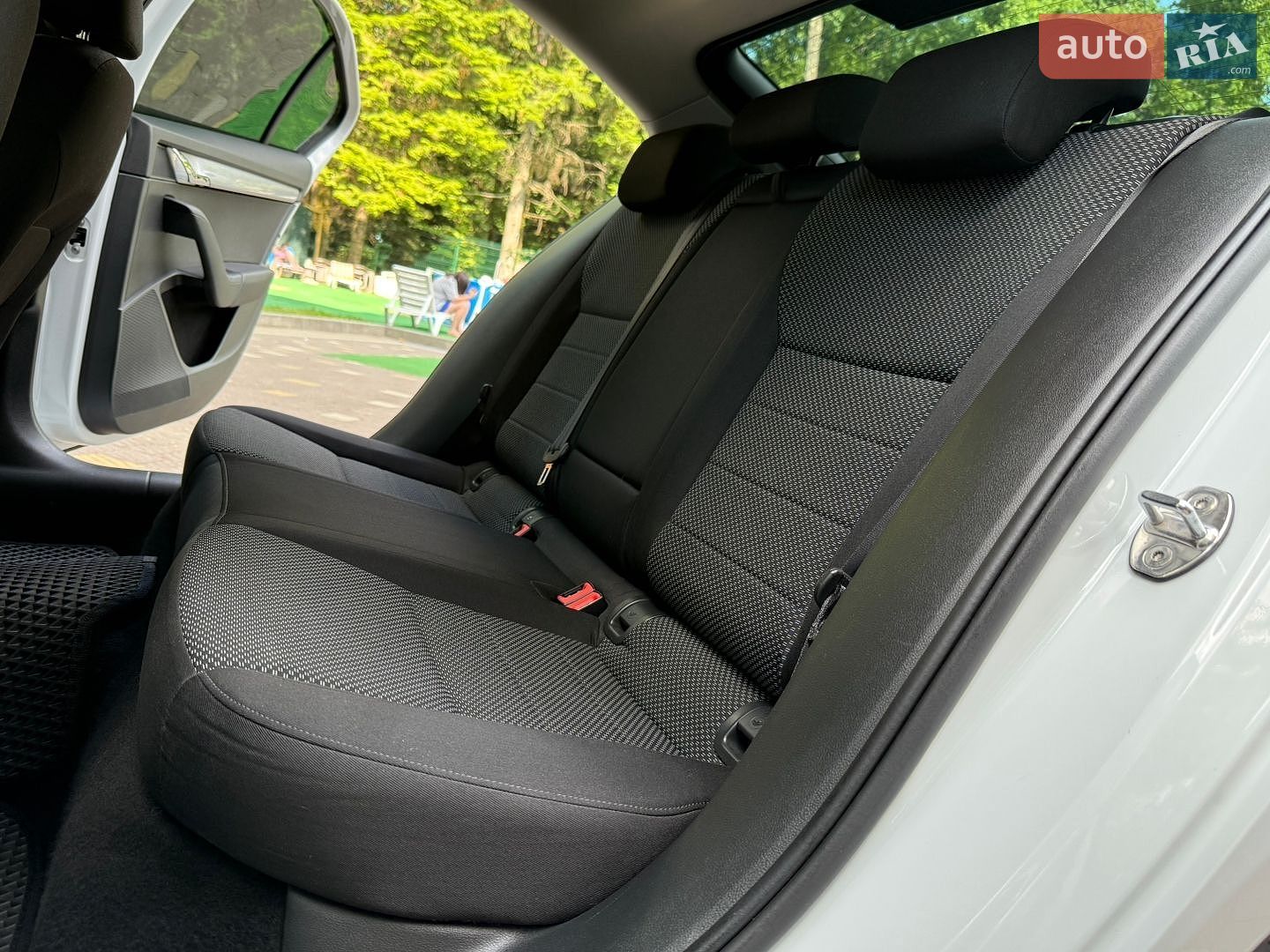 Skoda Octavia 2016 VIN TMBAJ7NE5H0093656 фото оголошення 175 з 195
