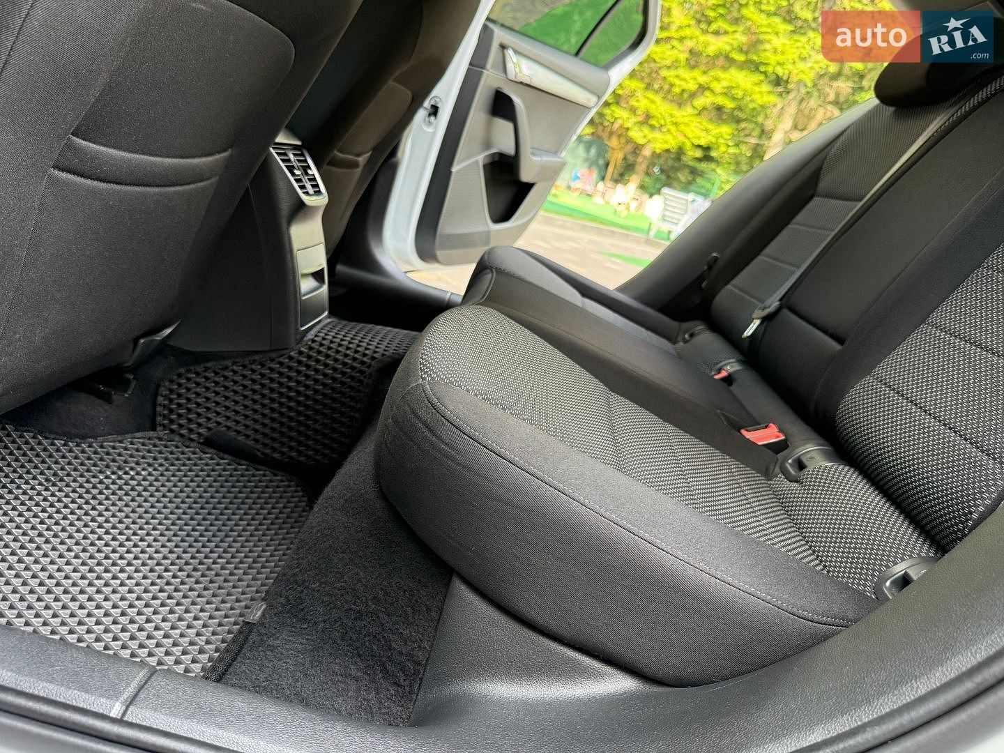 Skoda Octavia 2016 VIN TMBAJ7NE5H0093656 фото оголошення 176 з 195