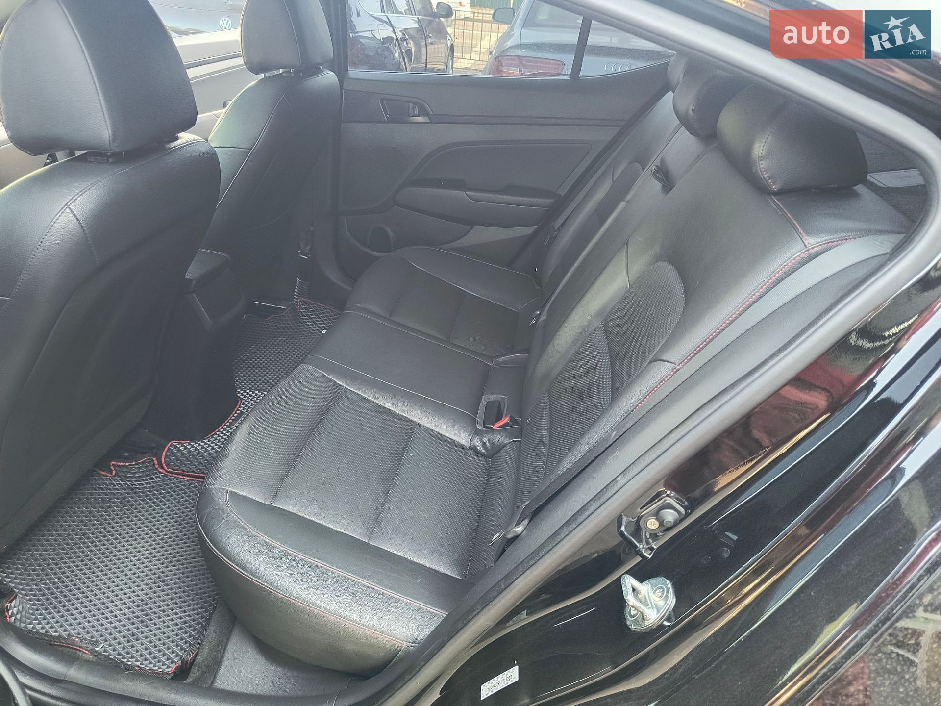 Hyundai Elantra 2018 VIN KMHD04LB6KU816238 фото оголошення 47 з 57