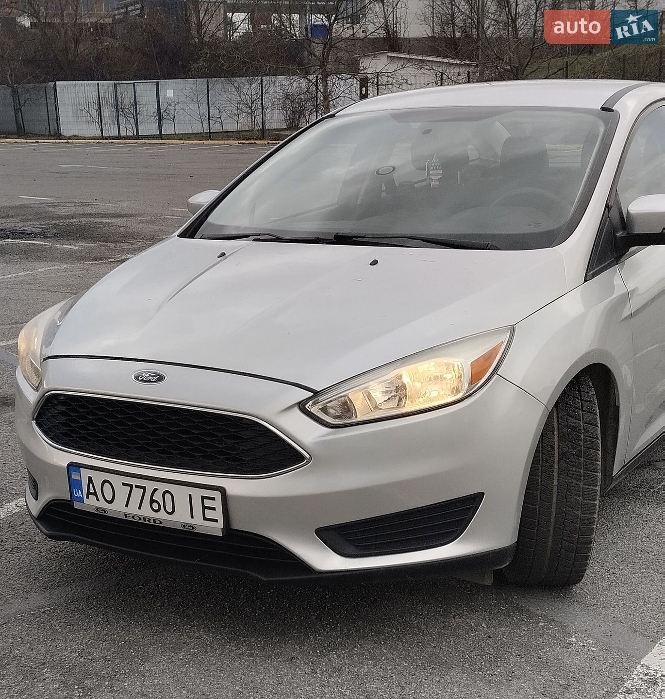 Ford Focus 2017 VIN 1FADP3F2XHL313516 фото оголошення 2 з 21