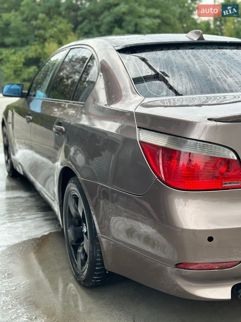 BMW 5 Series 2005 VIN WBANE31070B948825 фото оголошення 16 з 24