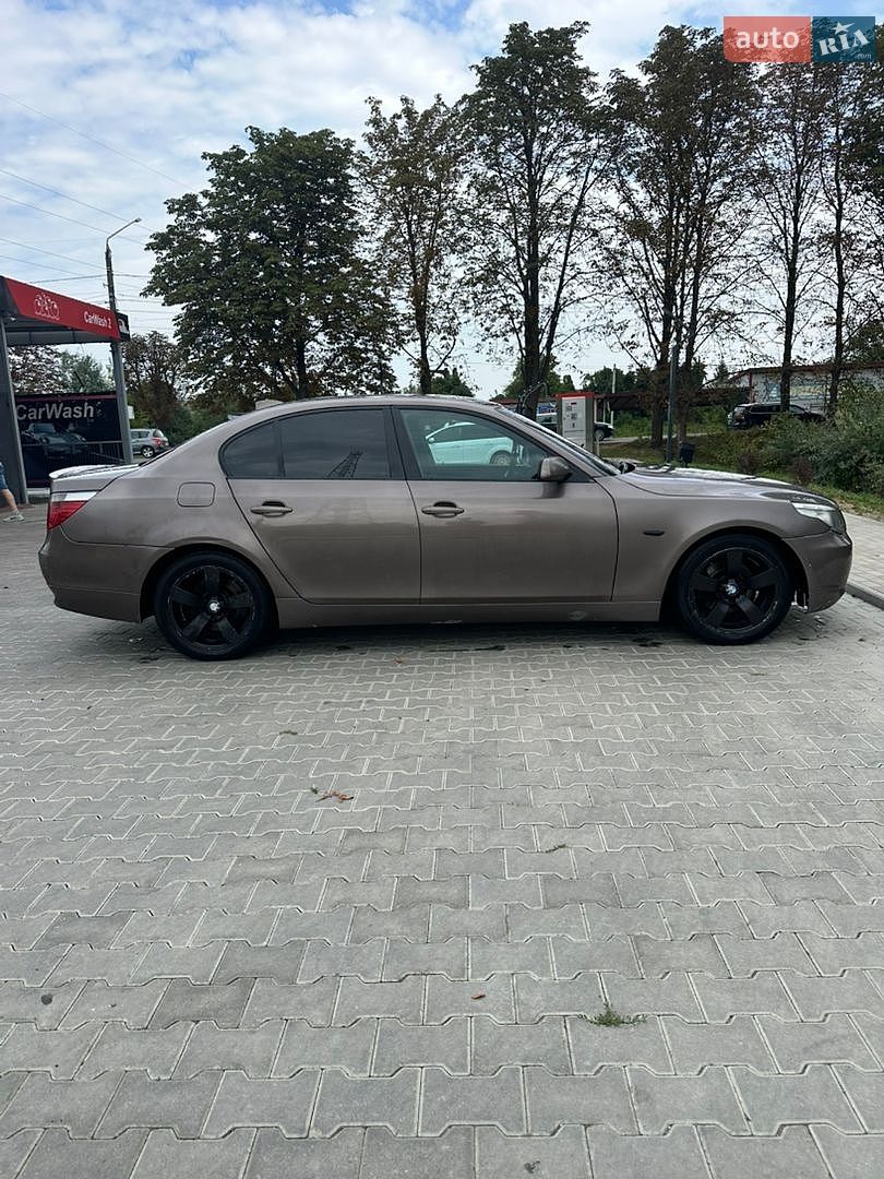 BMW 5 Series 2005 VIN WBANE31070B948825 фото оголошення 13 з 24