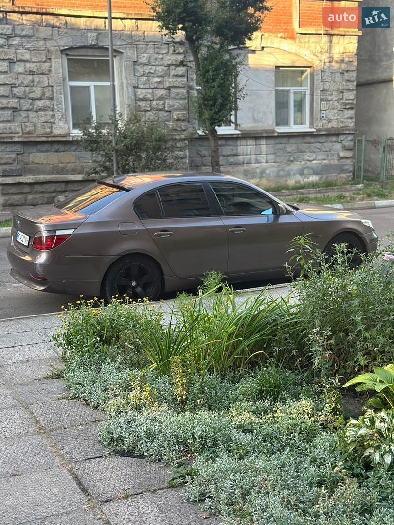 BMW 5 Series 2005 VIN WBANE31070B948825 фото оголошення 15 з 24
