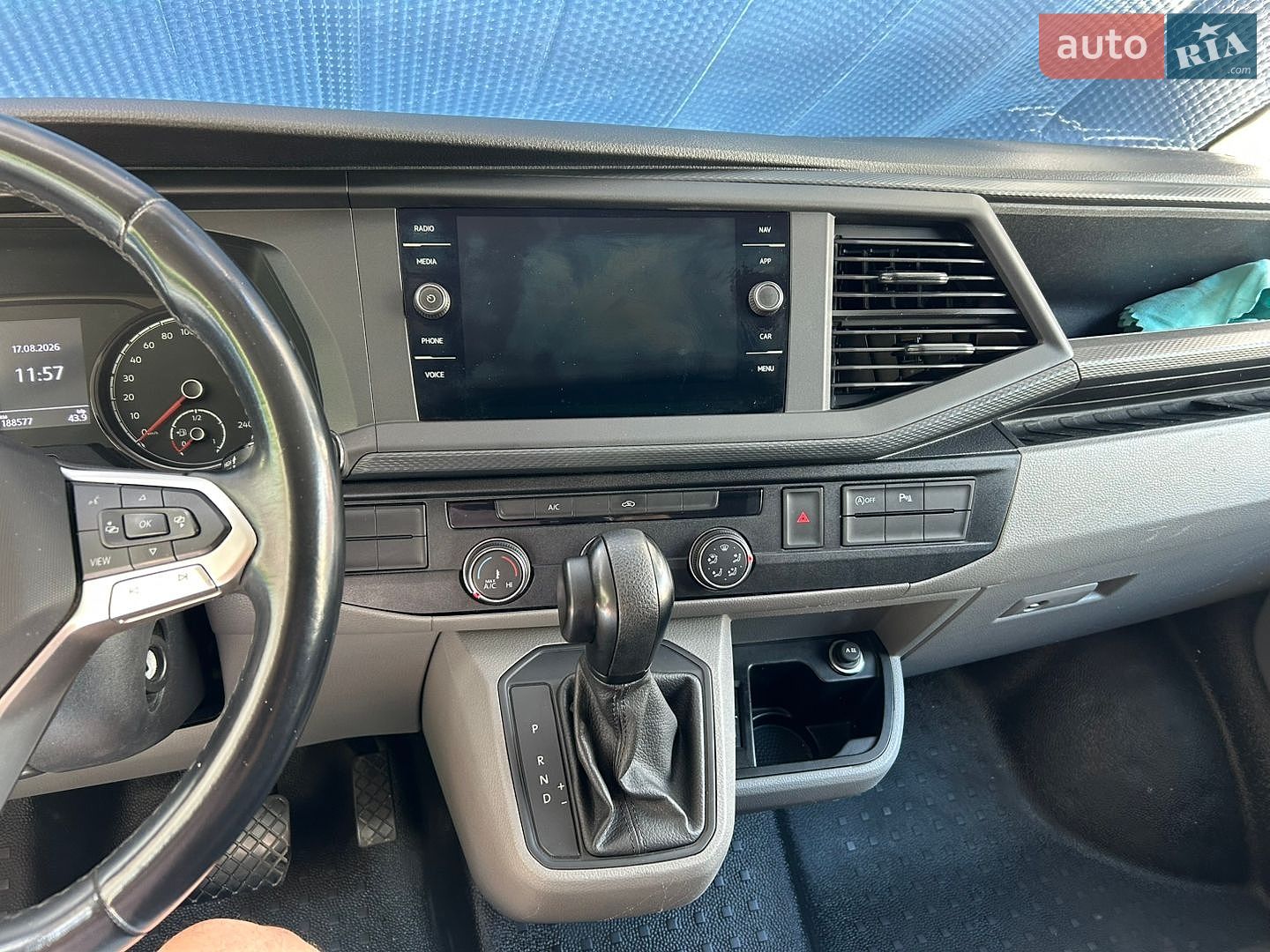 Volkswagen Transporter 2021 VIN WV1ZZZ7HZMH130014 фото оголошення 32 з 35