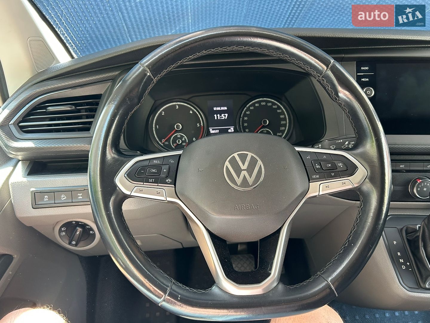 Volkswagen Transporter 2021 VIN WV1ZZZ7HZMH130014 фото оголошення 34 з 35