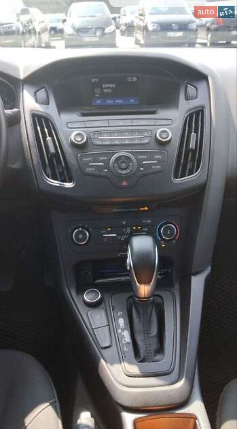 Ford Focus 2017 VIN 1FADP3F2XHL313516 фото оголошення 10 з 21