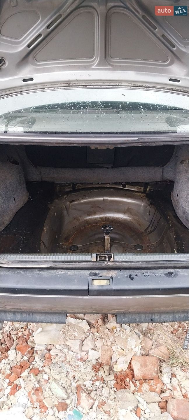 Opel Vectra 1992 VIN W0L000087NV197891 фото оголошення 2 з 5