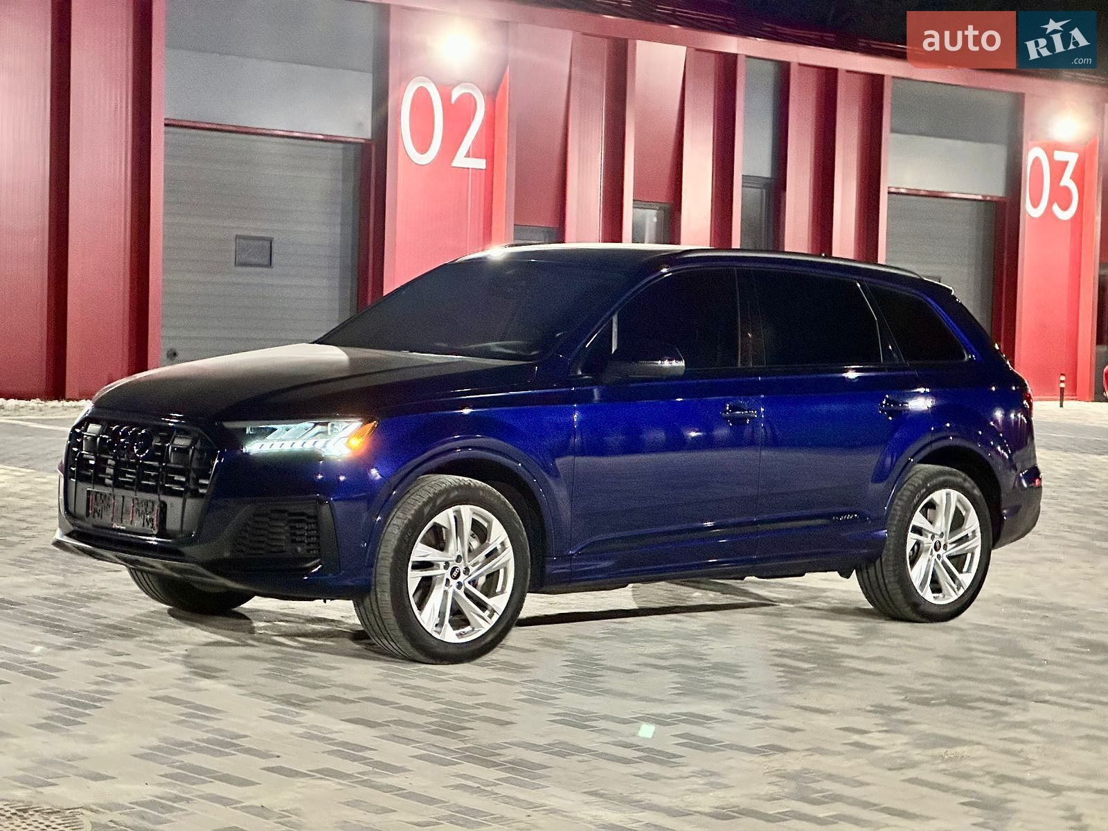 Audi Q7 2023 VIN WA1LXBF78PD015318 фото оголошення 11 з 55
