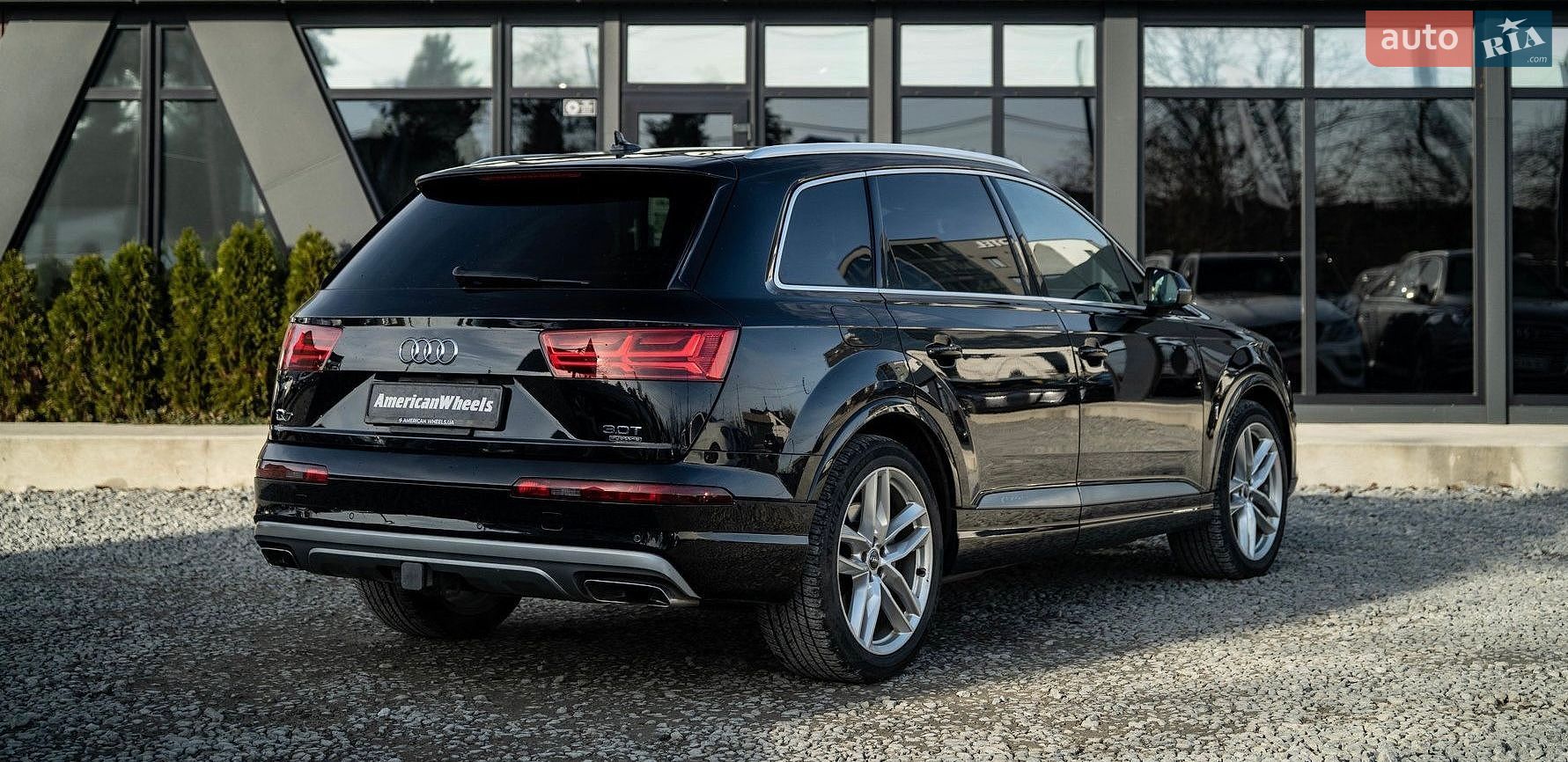 Audi Q7 2017 VIN WA1VAAF74JD009916 фото оголошення 3 з 41