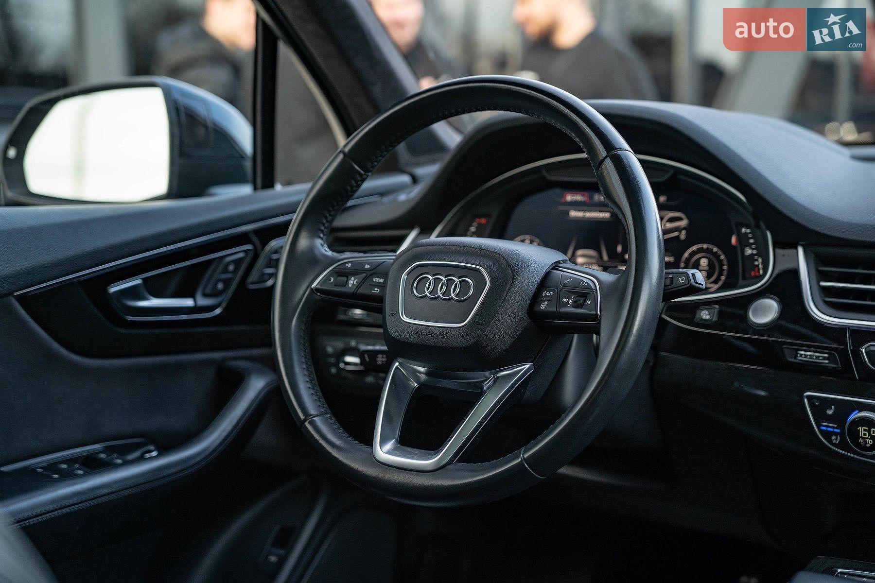 Audi Q7 2017 VIN WA1VAAF74JD009916 фото оголошення 16 з 41