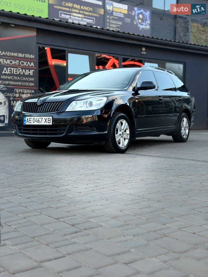 Skoda Octavia 2011 VIN TMBHT61Z2B2125731 фото оголошення 7 з 18