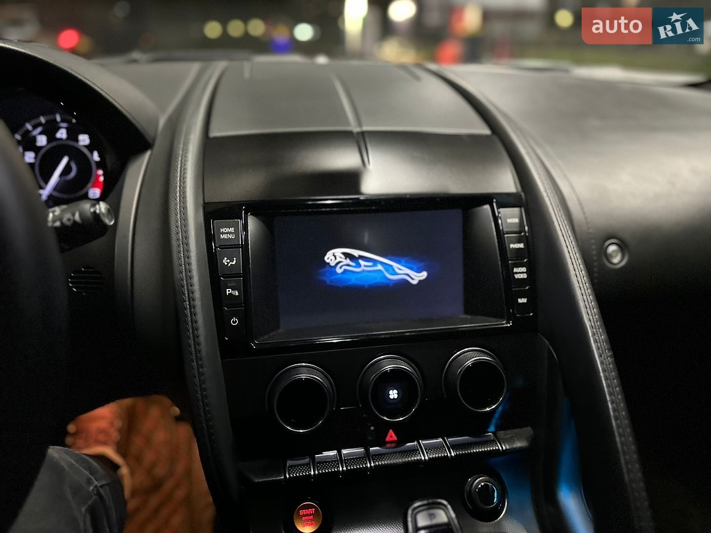 Jaguar F-Type 2013 VIN SAJWA6GLXEMK03375 фото оголошення 79 з 104