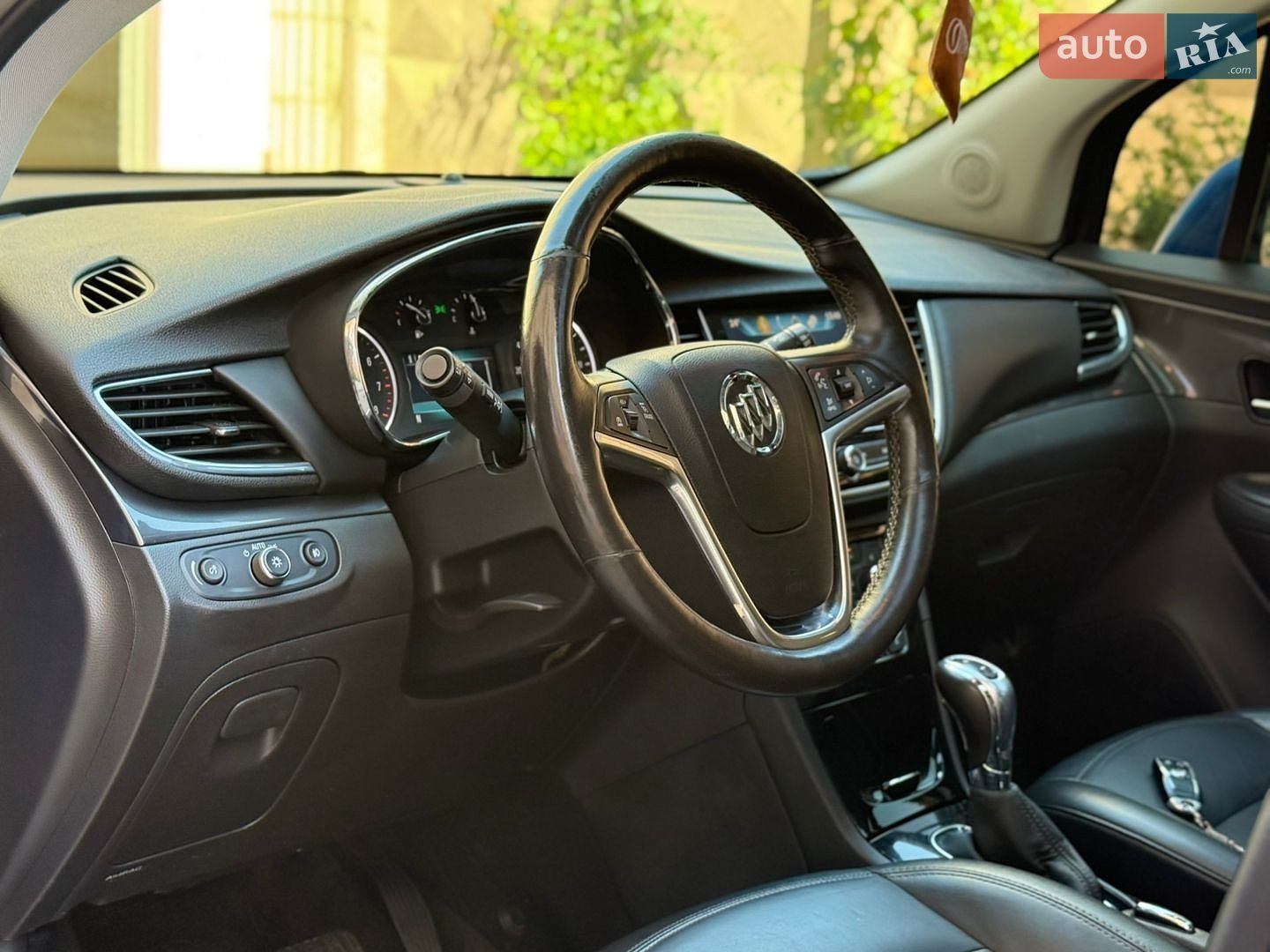 Buick Encore 2017 VIN KL4CJGSB3JB525197 фото оголошення 75 з 98