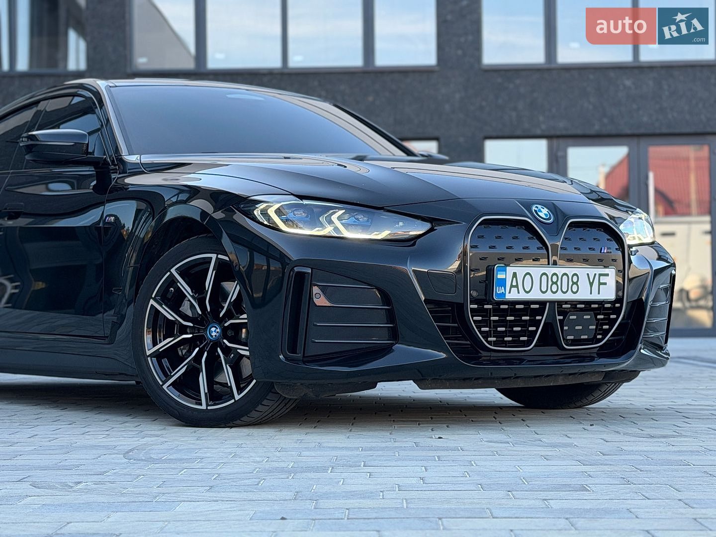BMW I4 2023 VIN WBY71AW090FR92773 фото оголошення 3 з 18