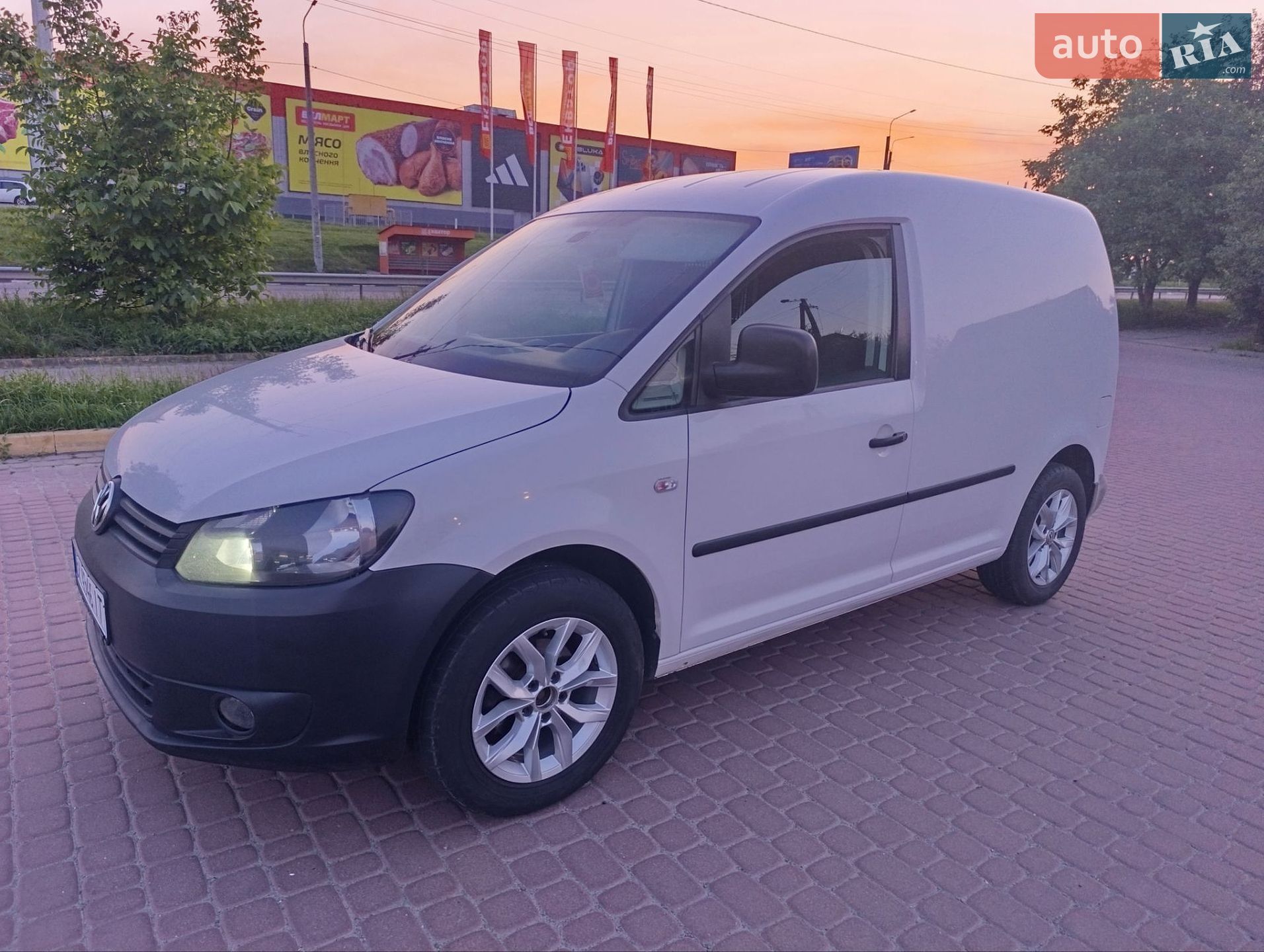 Volkswagen Caddy 2014 VIN WV1ZZZ2KZEX136919 фото оголошення 2 з 24
