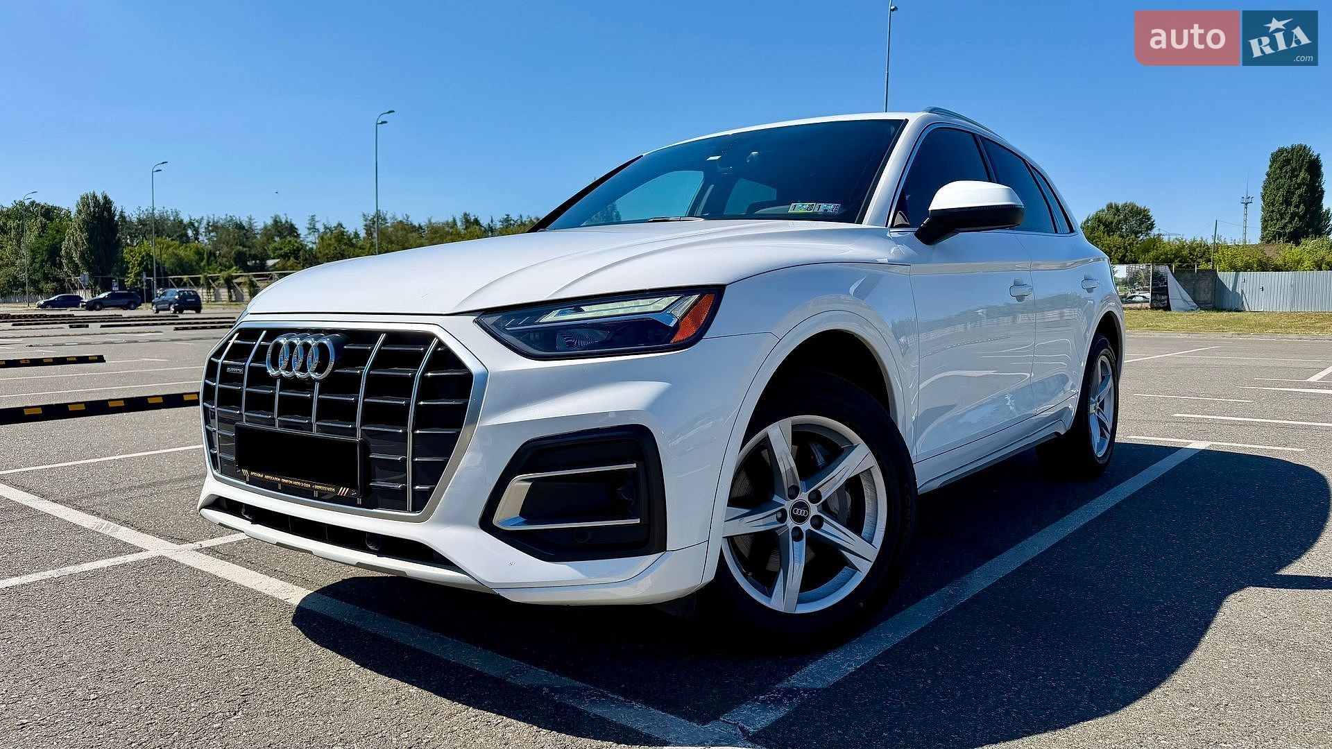 Audi Q5 2021 VIN WA1AAAFYXM2103029 фото оголошення 3 з 33