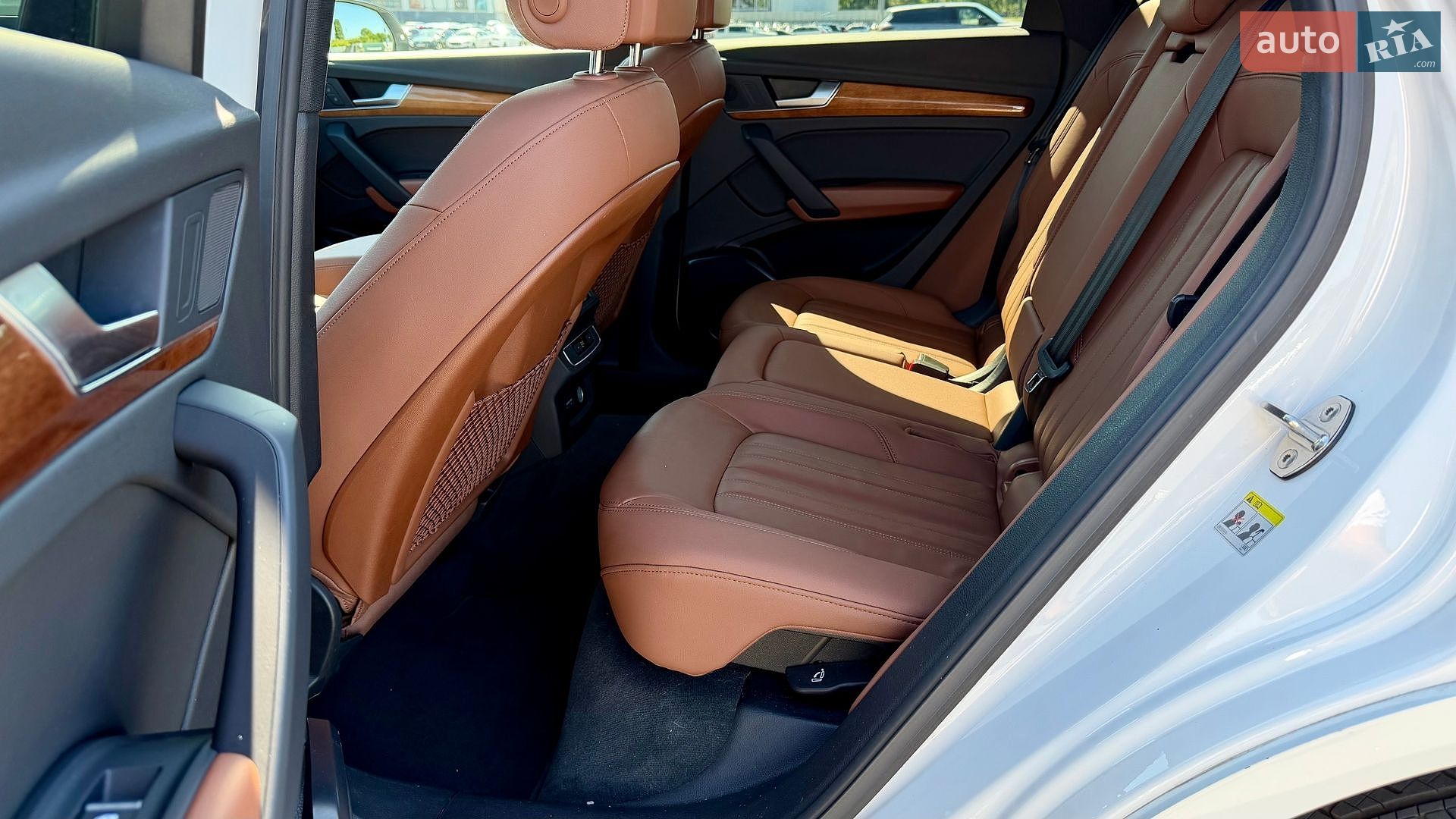 Audi Q5 2021 VIN WA1AAAFYXM2103029 фото оголошення 13 з 33