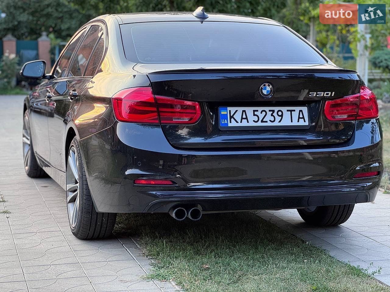 BMW 3 Series 2016 VIN WBA8B9C5XHK884843 фото оголошення 10 з 76