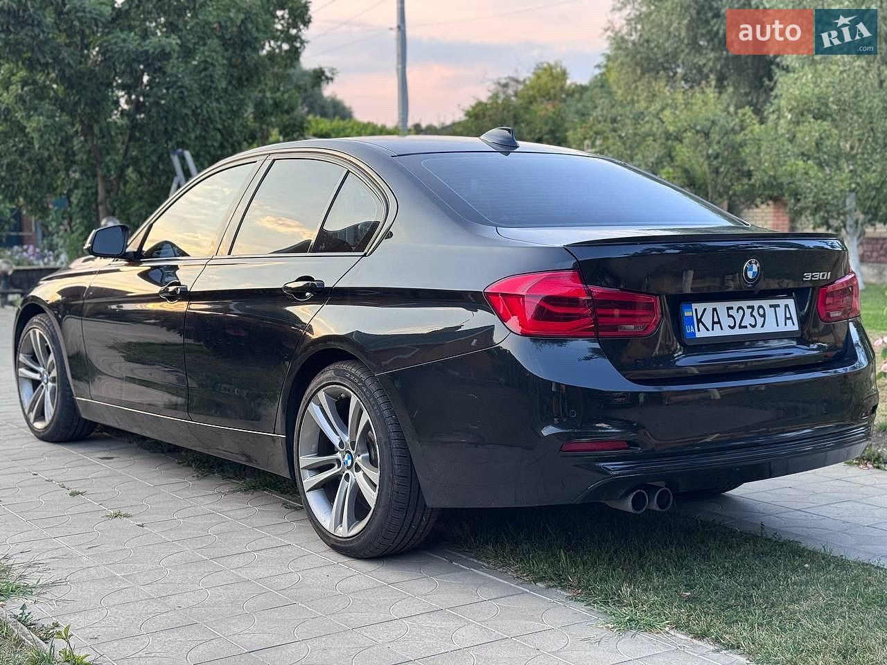 BMW 3 Series 2016 VIN WBA8B9C5XHK884843 фото оголошення 11 з 76