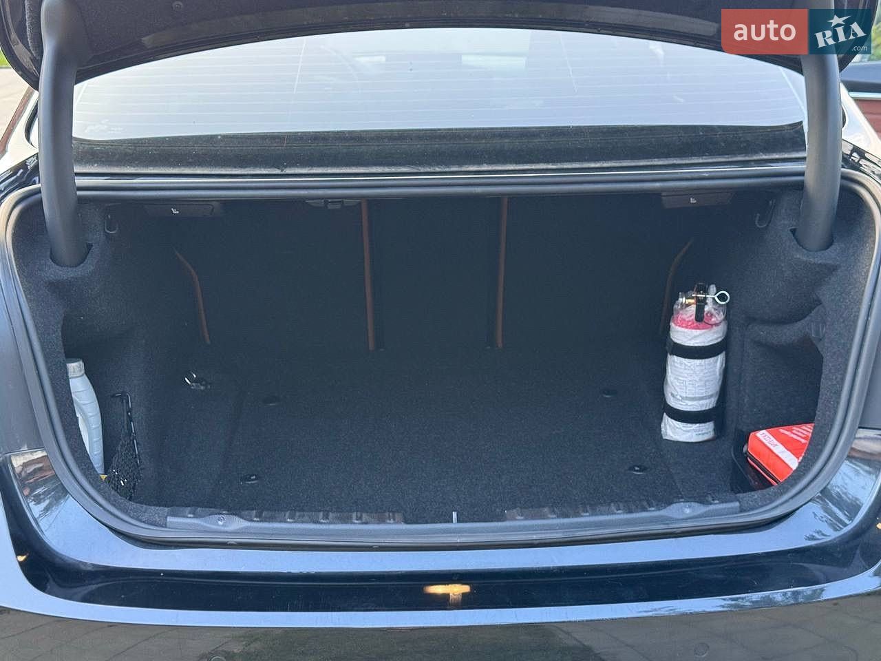 BMW 3 Series 2016 VIN WBA8B9C5XHK884843 фото оголошення 23 з 76