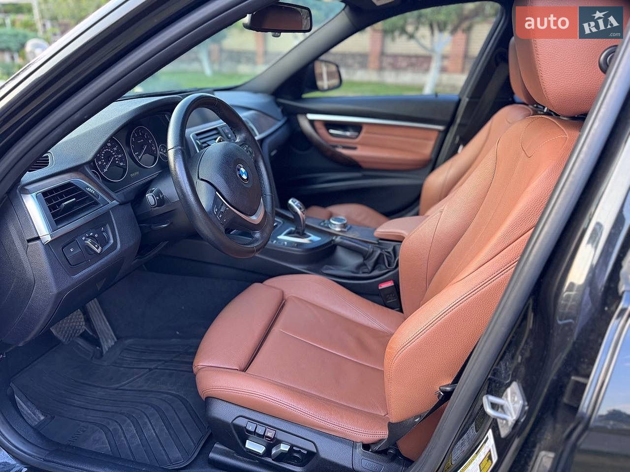 BMW 3 Series 2016 VIN WBA8B9C5XHK884843 фото оголошення 30 з 76