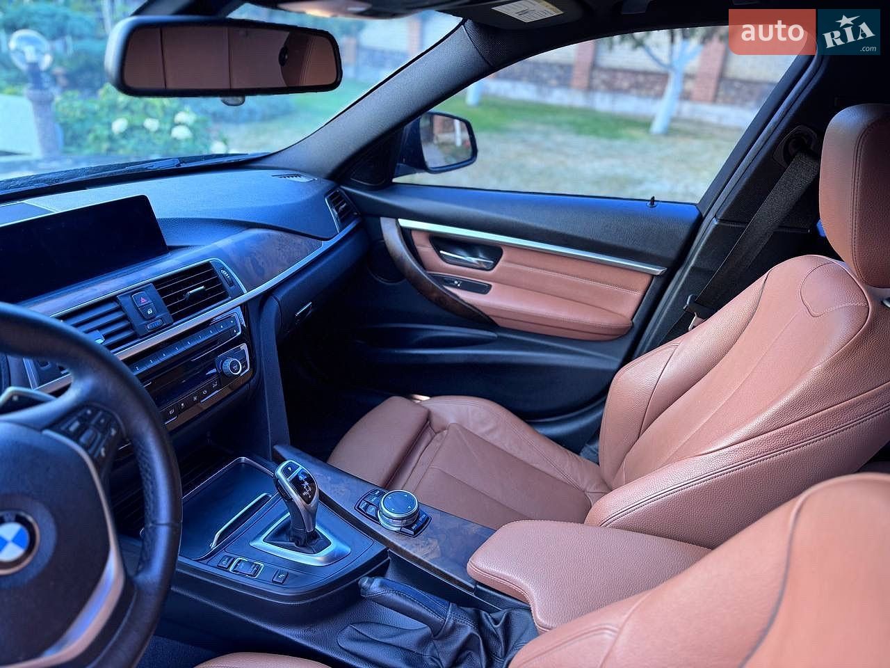 BMW 3 Series 2016 VIN WBA8B9C5XHK884843 фото оголошення 32 з 76