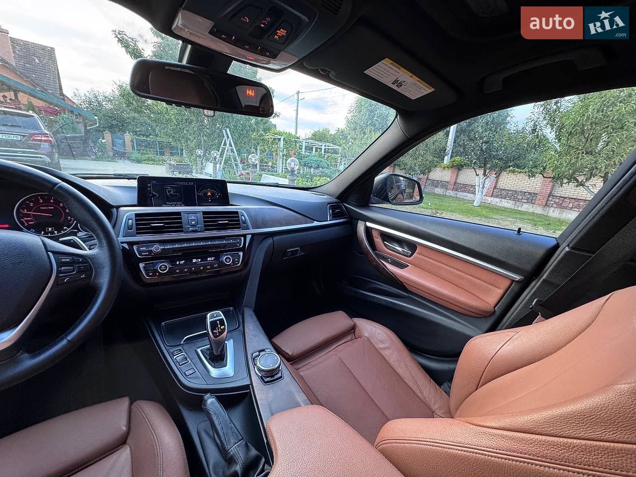 BMW 3 Series 2016 VIN WBA8B9C5XHK884843 фото оголошення 39 з 76