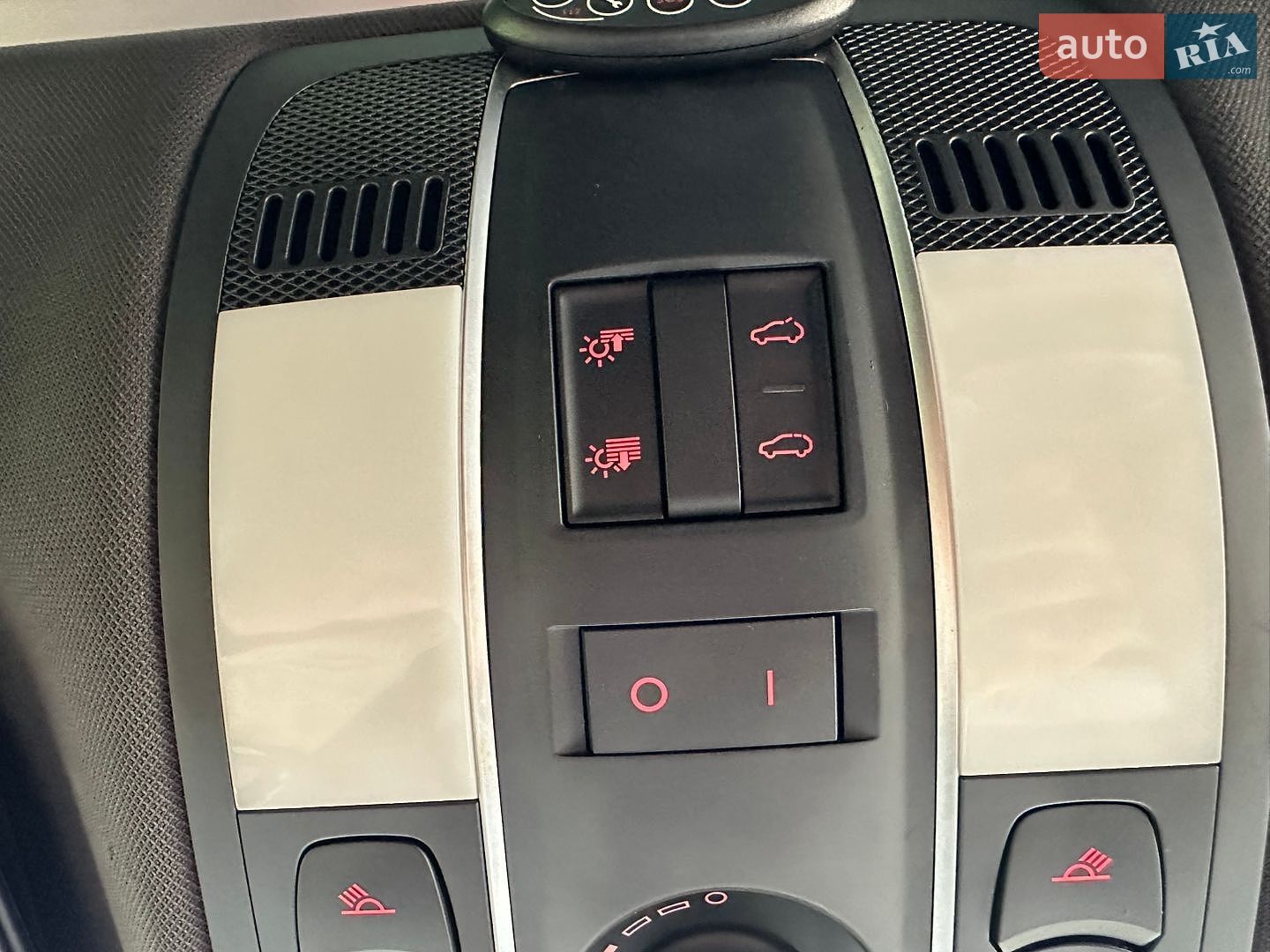 Audi Q7 2011 VIN WAUZZZ4L0BD039704 фото оголошення 62 з 72
