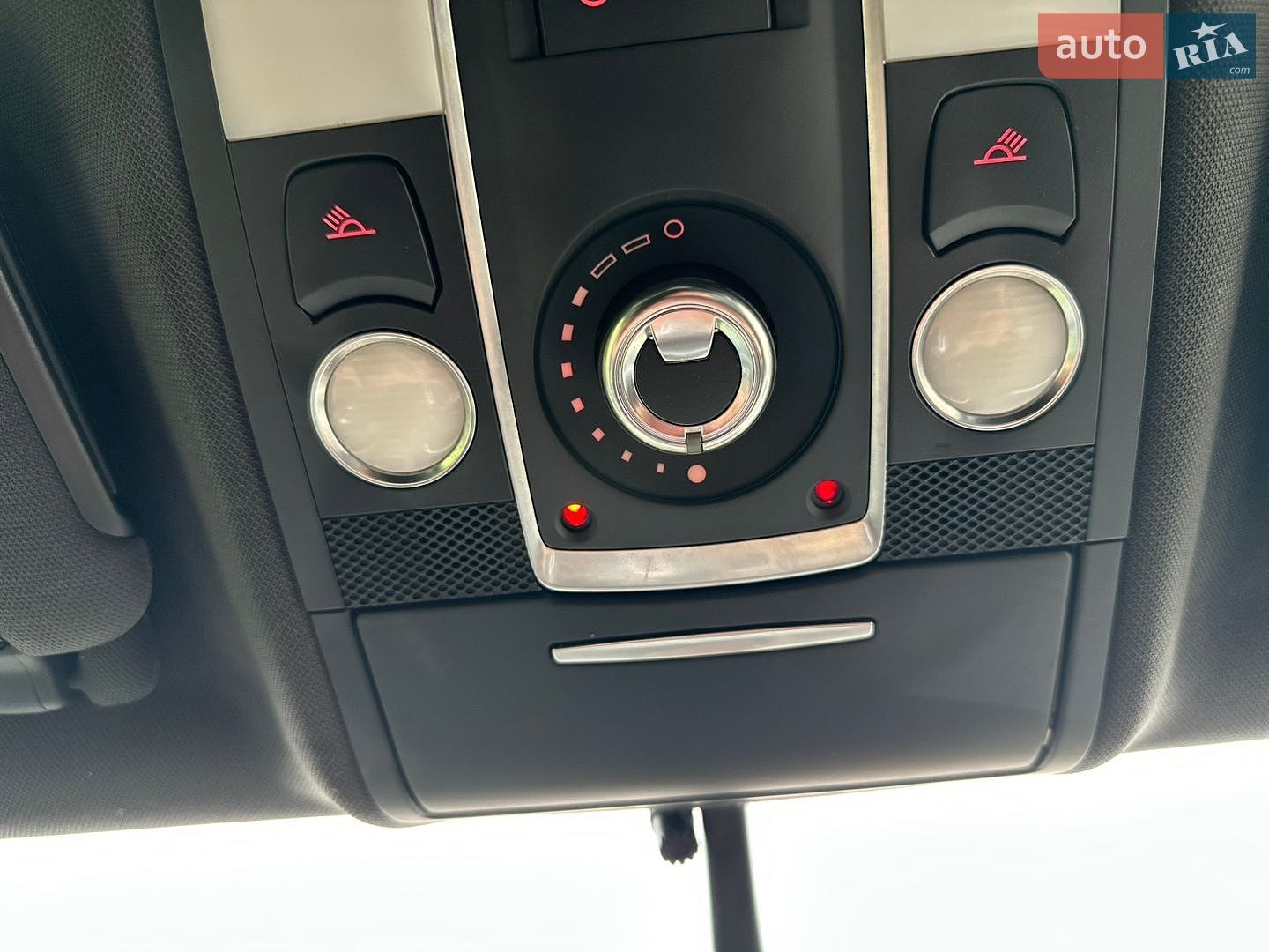 Audi Q7 2011 VIN WAUZZZ4L0BD039704 фото оголошення 64 з 72