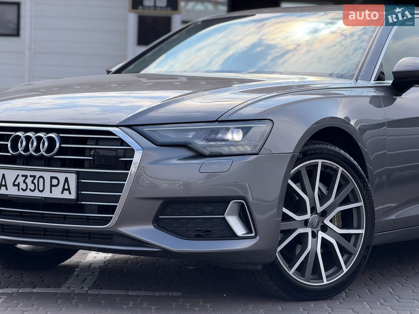 Audi A6 2018 VIN WAUZZZF24KN050395 фото оголошення 3 з 46