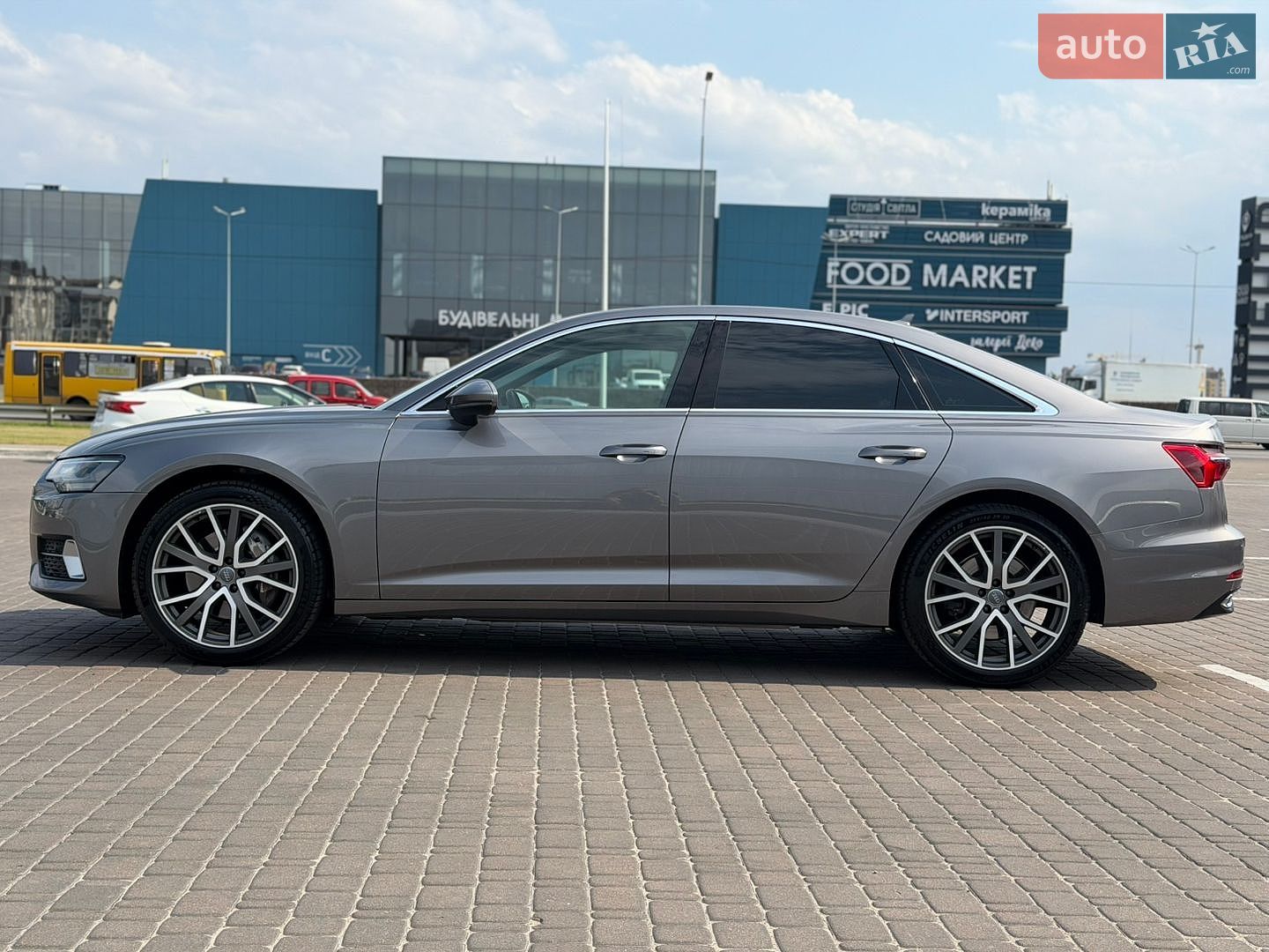 Audi A6 2018 VIN WAUZZZF24KN050395 фото оголошення 7 з 46