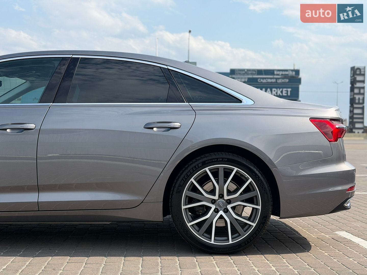 Audi A6 2018 VIN WAUZZZF24KN050395 фото оголошення 9 з 46