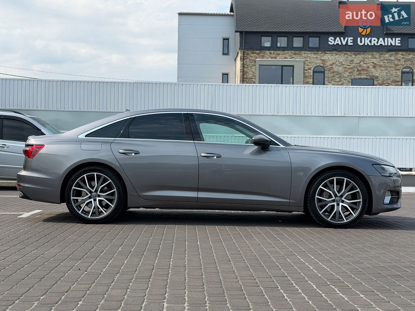 Audi A6 2018 VIN WAUZZZF24KN050395 фото оголошення 16 з 46