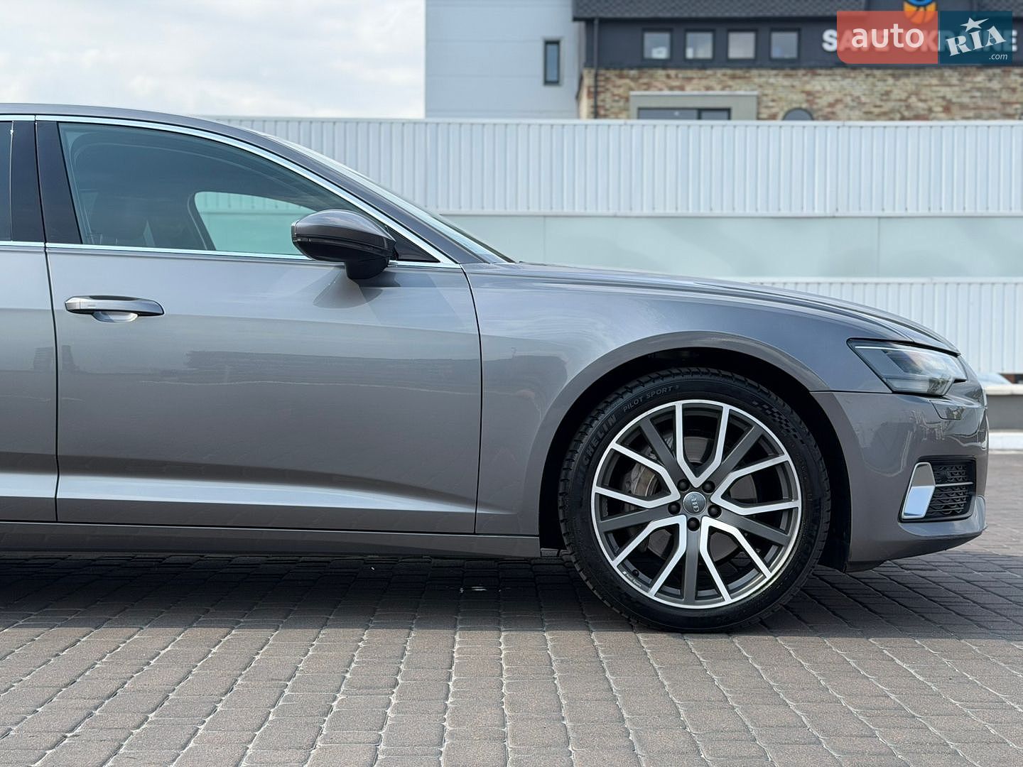 Audi A6 2018 VIN WAUZZZF24KN050395 фото оголошення 17 з 46