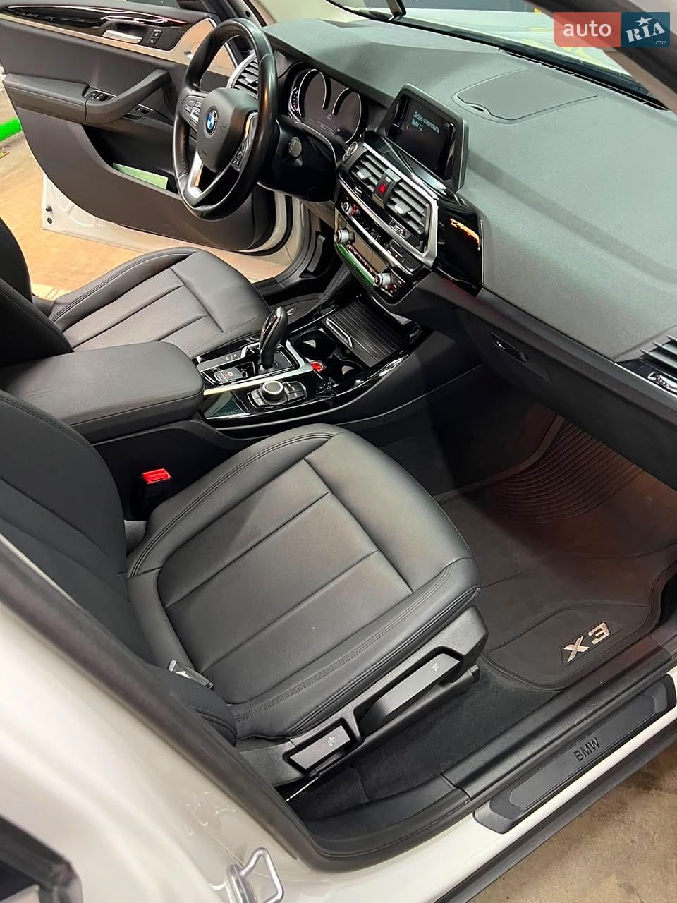 BMW X3 2018 VIN WBATR51030LF97173 фото оголошення 14 з 23