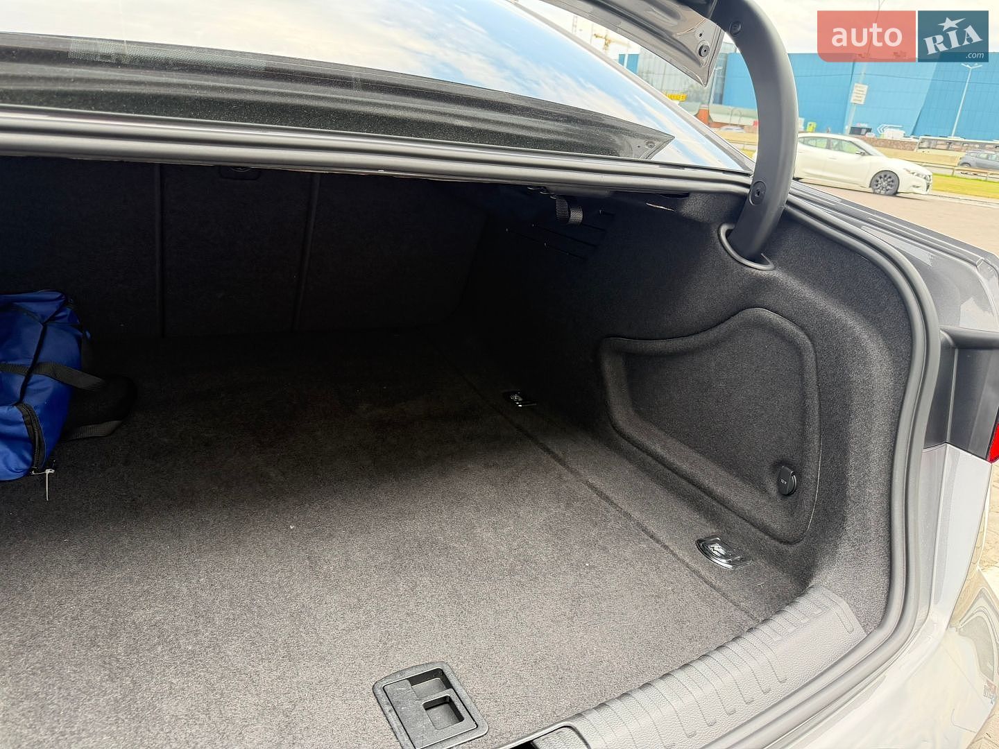 Audi A6 2018 VIN WAUZZZF24KN050395 фото оголошення 40 з 46