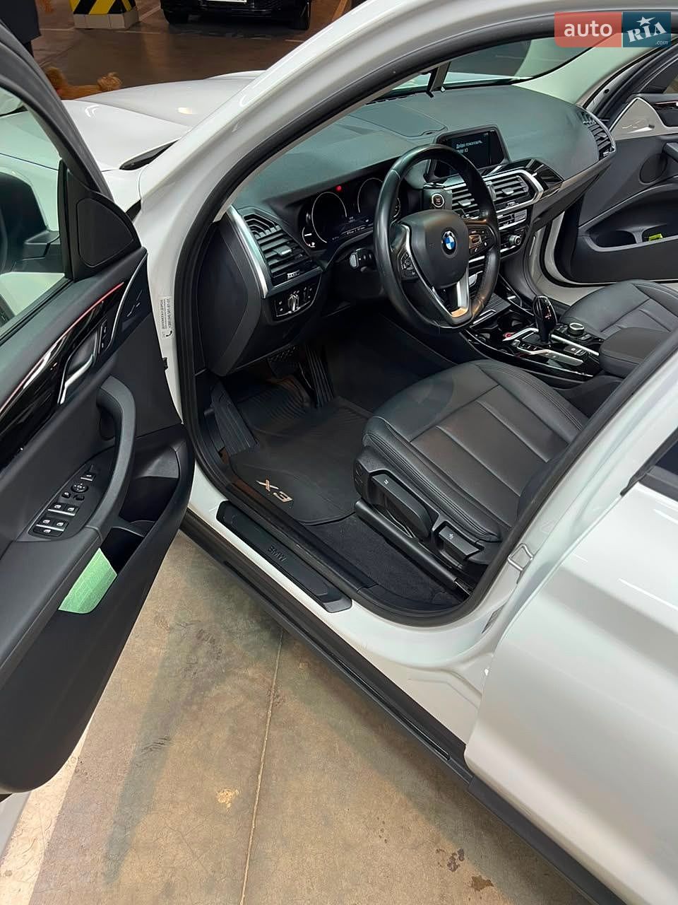 BMW X3 2018 VIN WBATR51030LF97173 фото оголошення 15 з 23