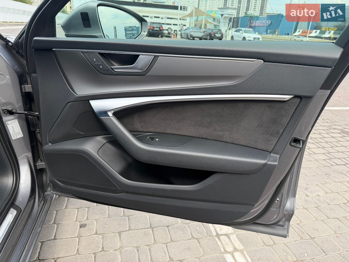 Audi A6 2018 VIN WAUZZZF24KN050395 фото оголошення 37 з 46