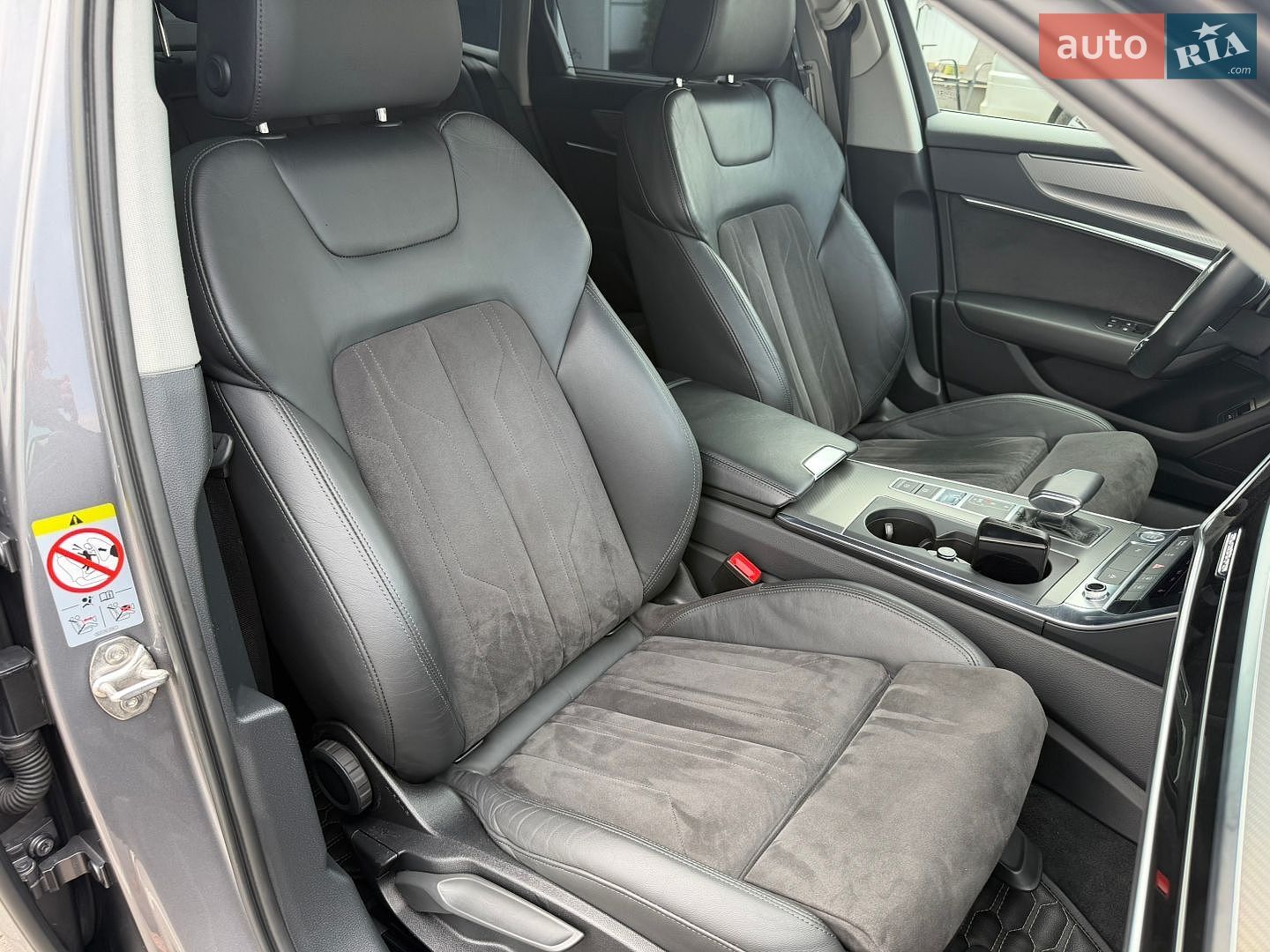 Audi A6 2018 VIN WAUZZZF24KN050395 фото оголошення 30 з 46