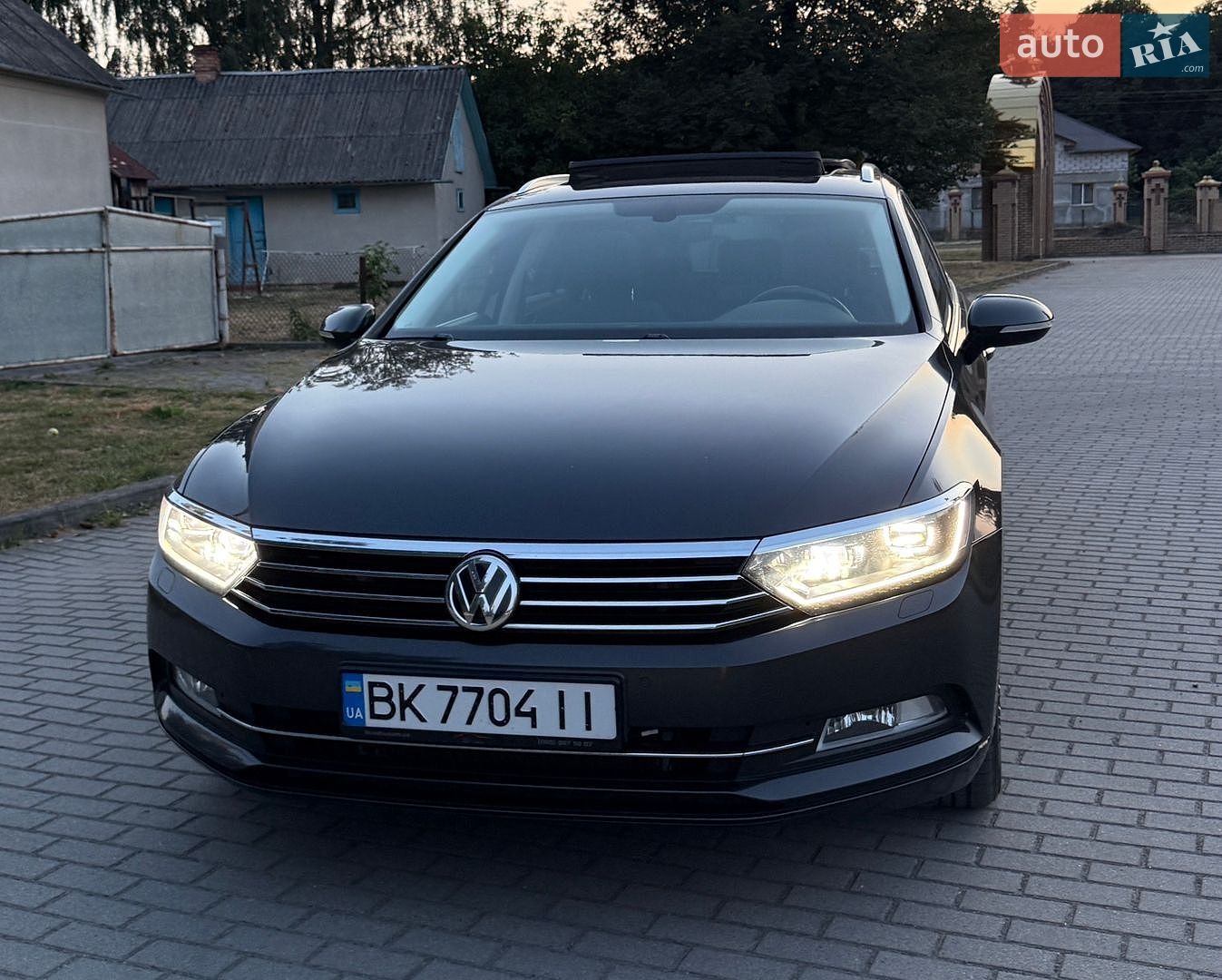 Volkswagen Passat 2018 VIN WVWZZZ3CZJE164587 фото оголошення 2 з 42
