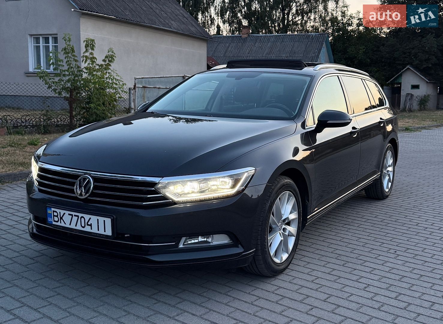 Volkswagen Passat 2018 VIN WVWZZZ3CZJE164587 фото оголошення 3 з 42